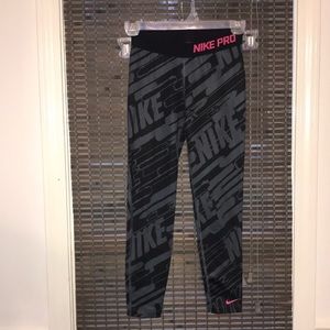 NIKE PRO LEGGINGS